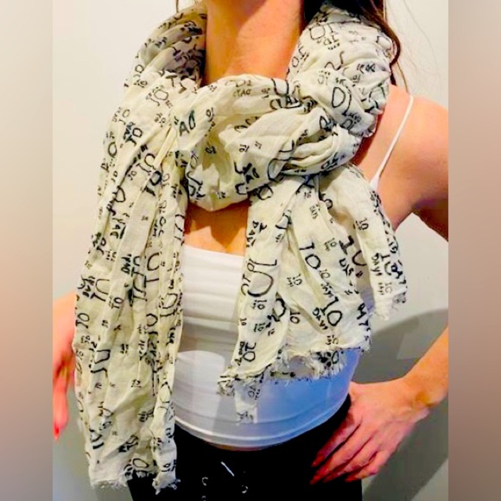 10 Days Scarf